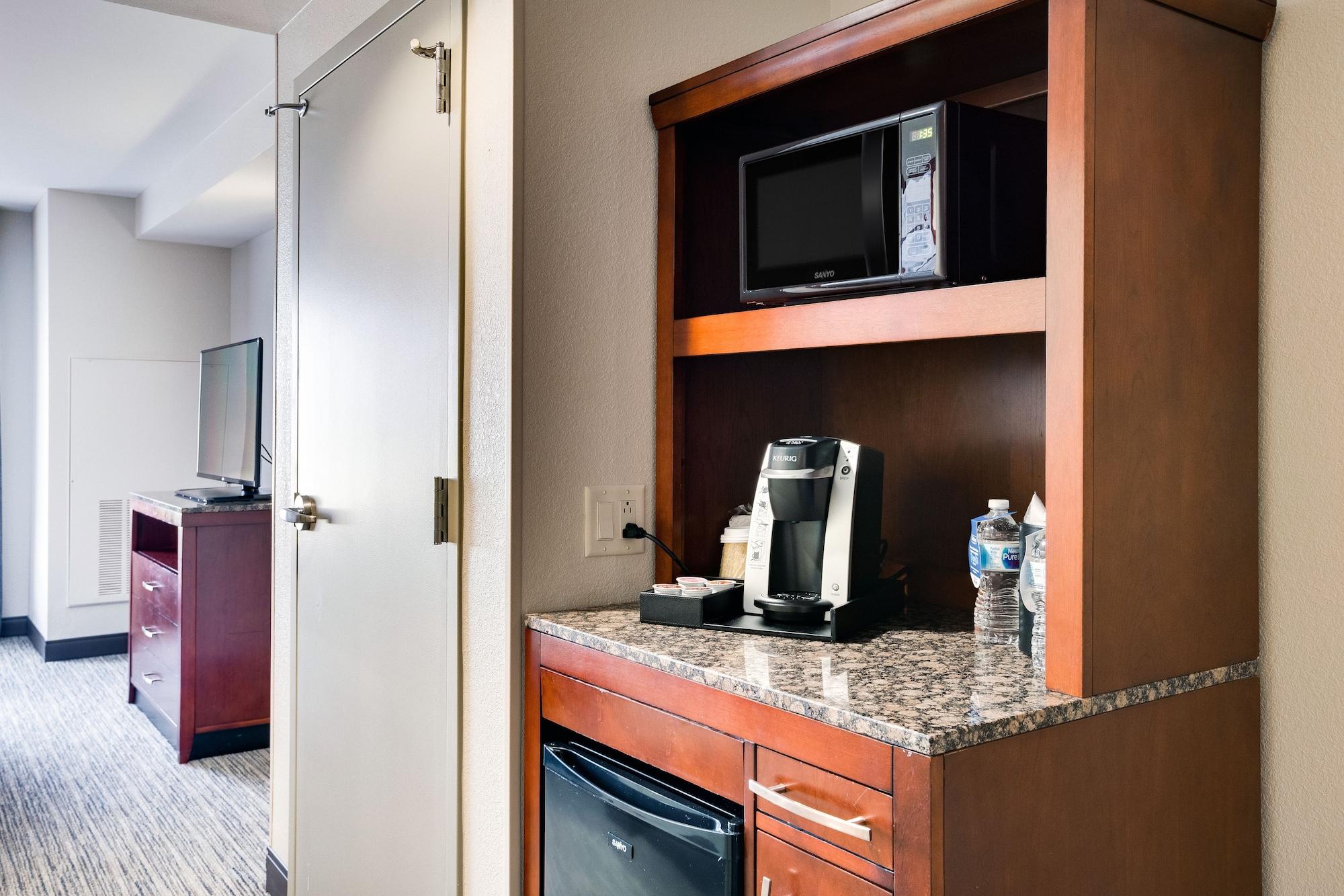 Hilton Garden Inn Milwaukee Airport Buitenkant foto