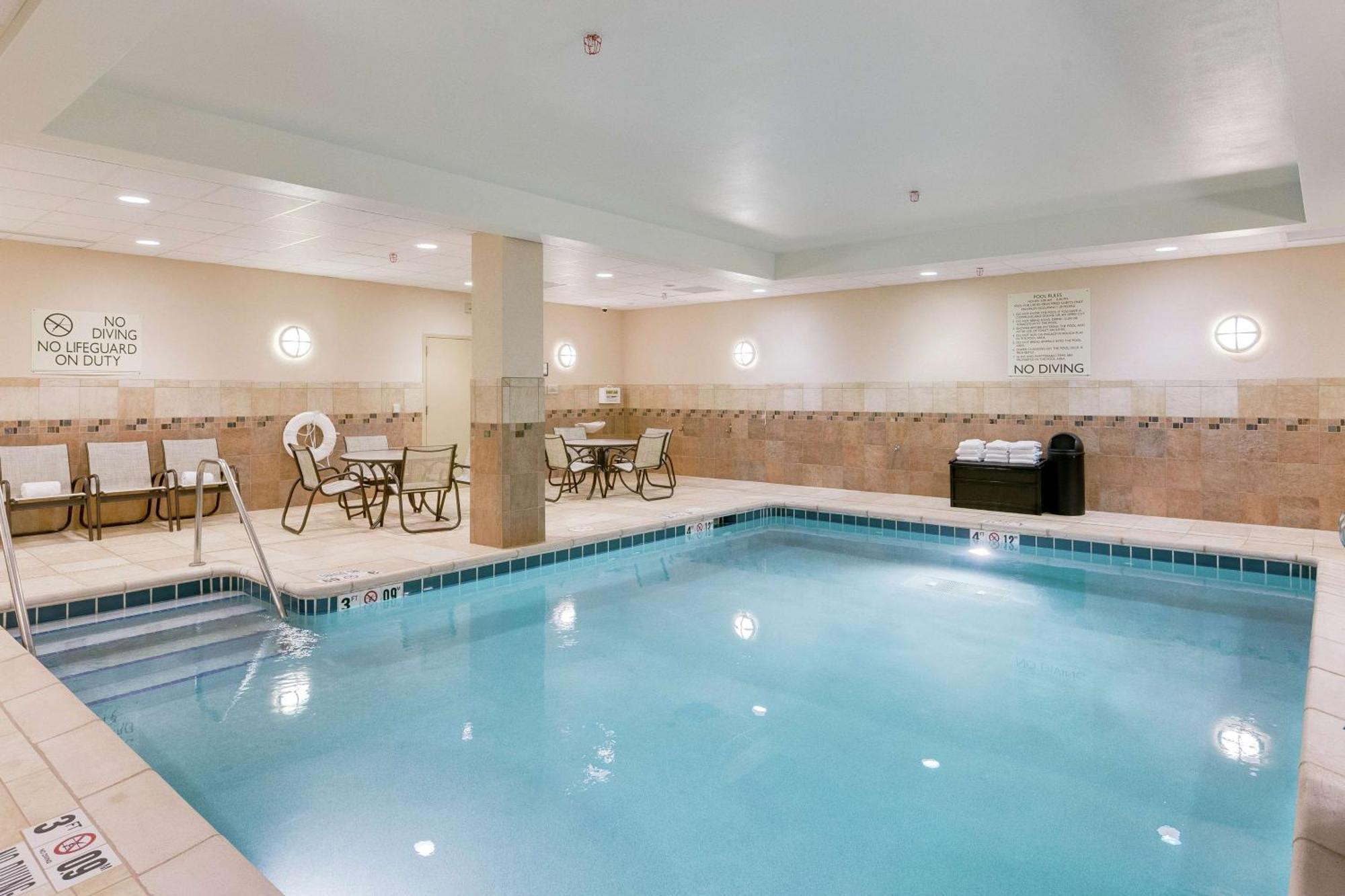 Hilton Garden Inn Milwaukee Airport Buitenkant foto
