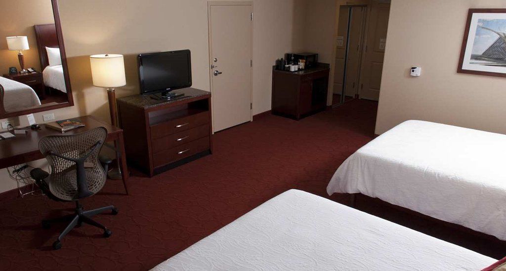 Hilton Garden Inn Milwaukee Airport Buitenkant foto